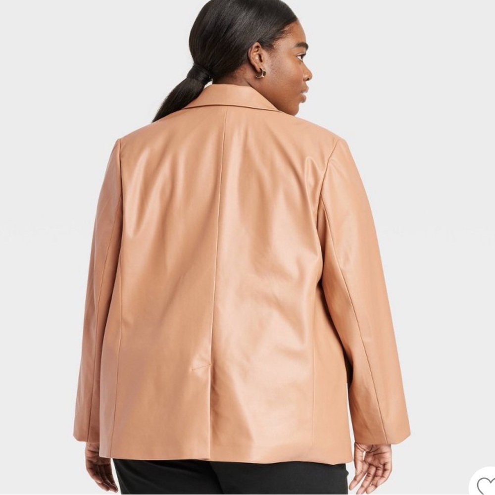 Women's Faux Leather Blazer! - Picture 3 of 7